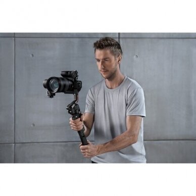 DJI RS 3 Gimbal Stabilizer 7