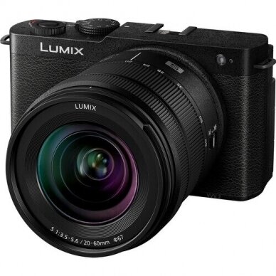 Panasonic Lumix DC-S9 + LUMIX S 20-60mm F/3.5-5.6 (Jet Black)